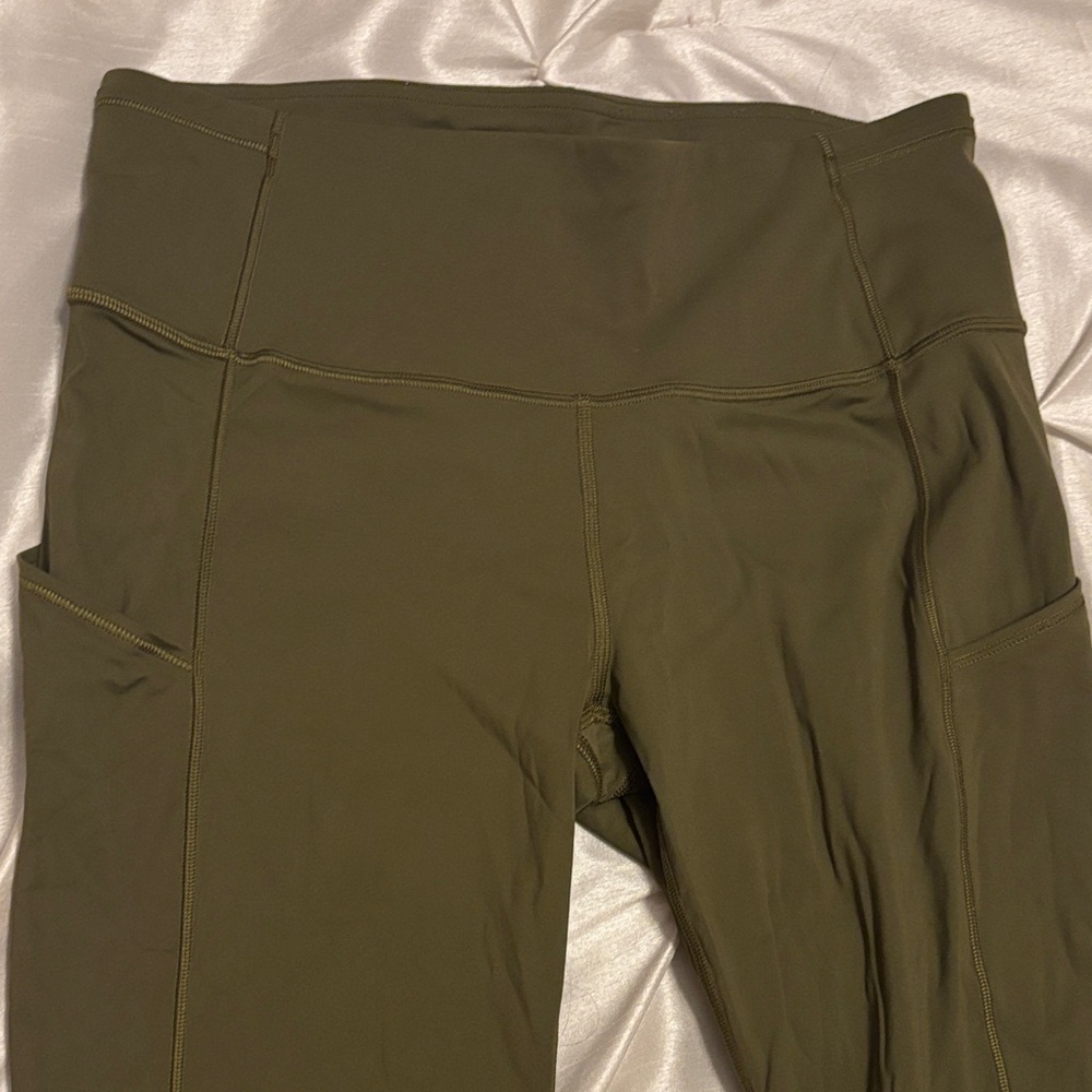Lululemon Olive Green Leggings -Size 8 - Picture 4 of 8